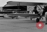Immagine di PT-13 aeromobile Urbana Illinois USA, 1953, secondo 32 filmato di repertorio 65675042550
