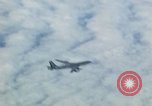 Image États-Unis KC-135 un aéronef Takhli Thaïlande, 1965, de la seconde 14 séquences d'archives historiques vidéo 65675042555