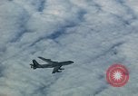 Image États-Unis KC-135 un aéronef Takhli Thaïlande, 1965, de la seconde 17 séquences d'archives historiques vidéo 65675042555