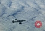 Image États-Unis KC-135 un aéronef Takhli Thaïlande, 1965, de la seconde 21 séquences d'archives historiques vidéo 65675042555