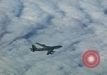 Image États-Unis KC-135 un aéronef Takhli Thaïlande, 1965, de la seconde 23 séquences d'archives historiques vidéo 65675042555