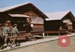 Standbild Holzhäuser Takhli Thailand, 1965, aus Sekunde 32 historischem Filmmaterial Videoclip 65675042559