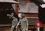 Standbild Holzhäuser Takhli Thailand, 1965, aus Sekunde 51 historischem Filmmaterial Videoclip 65675042559