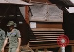 Standbild Holzhäuser Takhli Thailand, 1965, aus Sekunde 52 historischem Filmmaterial Videoclip 65675042559