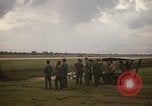 Standbild USA F-105 D Flugzeuge Takhli Thailand, 1970, aus Sekunde 25 historischem Filmmaterial Videoclip 65675042571