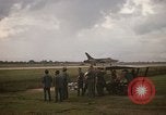 Standbild USA F-105 D Flugzeuge Takhli Thailand, 1970, aus Sekunde 34 historischem Filmmaterial Videoclip 65675042571