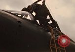 Standbild 355 Tactical Fighter Wing Piloten Takhli Thailand, 1970, aus Sekunde 15 historischem Filmmaterial Videoclip 65675042574