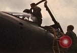 Standbild 355 Tactical Fighter Wing Piloten Takhli Thailand, 1970, aus Sekunde 18 historischem Filmmaterial Videoclip 65675042574