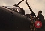 Standbild 355 Tactical Fighter Wing Piloten Takhli Thailand, 1970, aus Sekunde 19 historischem Filmmaterial Videoclip 65675042574