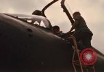 Standbild 355 Tactical Fighter Wing Piloten Takhli Thailand, 1970, aus Sekunde 22 historischem Filmmaterial Videoclip 65675042574