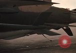 Standbild 355 Tactical Fighter Wing Piloten Takhli Thailand, 1970, aus Sekunde 57 historischem Filmmaterial Videoclip 65675042574