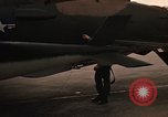 Standbild 355 Tactical Fighter Wing Piloten Takhli Thailand, 1970, aus Sekunde 62 historischem Filmmaterial Videoclip 65675042574