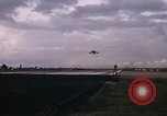 Immagine di Stati Uniti F-105 D aereo Takhli Thailandia, 1970, secondo 28 filmato di repertorio 65675042575
