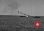 Standbild mine sweep Boote Meer von Japan, 1952, aus Sekunde 53 historischem Filmmaterial Videoclip 65675042591