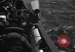Standbild unter Wasser Demolition Team Meer von Japan, 1952, aus Sekunde 28 historischem Filmmaterial Videoclip 65675042592