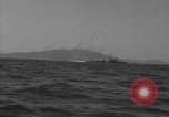 Standbild unter Wasser Demolition Team Meer von Japan, 1952, aus Sekunde 54 historischem Filmmaterial Videoclip 65675042592