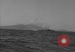 Standbild unter Wasser Demolition Team Meer von Japan, 1952, aus Sekunde 61 historischem Filmmaterial Videoclip 65675042592