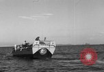 Standbild Landung Handwerk Fahrzeug Personal Meer von Japan, 1952, aus Sekunde 22 historischem Filmmaterial Videoclip 65675042595