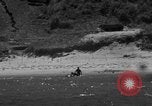 Standbild Underwater Demolition Team Wonsan Korea, 1952, aus Sekunde 25 historischem Filmmaterial Videoclip 65675042596