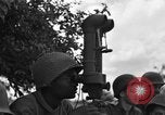 Image United States Army Field Artillery bataillon de la 92e Division d'infanterie (en couleur) Mantes de Gassicourt France, 1944, de la seconde 17 séquences d'archives historiques vidéo 65675042598