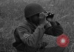 Image United States Army Field Artillery bataillon de la 92e Division d'infanterie (en couleur) Mantes de Gassicourt France, 1944, de la seconde 29 séquences d'archives historiques vidéo 65675042598