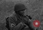 Image United States Army Field Artillery bataillon de la 92e Division d'infanterie (en couleur) Mantes de Gassicourt France, 1944, de la seconde 37 séquences d'archives historiques vidéo 65675042598
