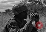 Image United States Army Field Artillery bataillon de la 92e Division d'infanterie (en couleur) Mantes de Gassicourt France, 1944, de la seconde 40 séquences d'archives historiques vidéo 65675042598