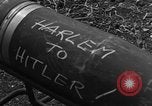 Image Bataillon d'artillerie de la 92e Division d'infanterie (en couleur) Mantes de Gassicourt France, 1944, de la seconde 9 séquences d'archives historiques vidéo 65675042599