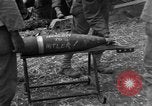 Image Bataillon d'artillerie de la 92e Division d'infanterie (en couleur) Mantes de Gassicourt France, 1944, de la seconde 10 séquences d'archives historiques vidéo 65675042599