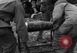 Image Bataillon d'artillerie de la 92e Division d'infanterie (en couleur) Mantes de Gassicourt France, 1944, de la seconde 12 séquences d'archives historiques vidéo 65675042599