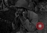 Image Bataillon d'artillerie de la 92e Division d'infanterie (en couleur) Mantes de Gassicourt France, 1944, de la seconde 48 séquences d'archives historiques vidéo 65675042599
