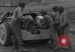Standbild USA 969th Field Artillery Unit Luxemburg, 1944, aus Sekunde 28 historischem Filmmaterial Videoclip 65675042608