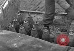 Standbild USA 969th Field Artillery Unit Luxemburg, 1944, aus Sekunde 48 historischem Filmmaterial Videoclip 65675042608