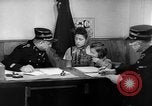 Image Fédération de garçon l'Europe, 1945, de la seconde 25 séquences d'archives historiques vidéo 65675042612