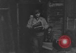 Image des civils allemands Aix-la-Chapelle en Allemagne, 1945, de la seconde 35 séquences d'archives historiques vidéo 65675042615