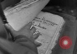 Image des civils allemands Aix-la-Chapelle en Allemagne, 1945, de la seconde 44 séquences d'archives historiques vidéo 65675042615