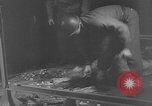Image des civils allemands Aix-la-Chapelle en Allemagne, 1945, de la seconde 53 séquences d'archives historiques vidéo 65675042615