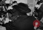 Immagine di Il tedesco dei civili in tempo di pace e durante la seconda guerra mondiale Germania, 1945, secondo 24 filmato di repertorio 65675042616