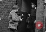 Immagine di Il tedesco dei civili in tempo di pace e durante la seconda guerra mondiale Germania, 1945, secondo 56 filmato di repertorio 65675042616