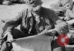 Standbild Hof in Sitzung Deutschland, 1946, aus Sekunde 7 historischem Filmmaterial Videoclip 65675042619