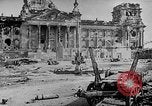 Immagine di Catturate i soldati tedeschi Germania, 1945, secondo 3 filmato di repertorio 65675042620