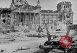 Immagine di Catturate i soldati tedeschi Germania, 1945, secondo 4 filmato di repertorio 65675042620