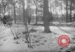Standbild Hand gezogenen Wagen Berlin Deutschland, 1945, aus Sekunde 19 historischem Filmmaterial Videoclip 65675042632