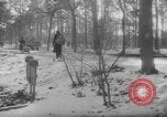 Standbild Hand gezogenen Wagen Berlin Deutschland, 1945, aus Sekunde 25 historischem Filmmaterial Videoclip 65675042632