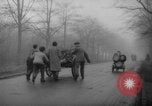 Standbild Hand gezogenen Wagen Berlin Deutschland, 1945, aus Sekunde 44 historischem Filmmaterial Videoclip 65675042632