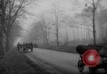 Standbild Hand gezogenen Wagen Berlin Deutschland, 1945, aus Sekunde 51 historischem Filmmaterial Videoclip 65675042632