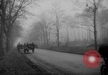 Standbild Hand gezogenen Wagen Berlin Deutschland, 1945, aus Sekunde 52 historischem Filmmaterial Videoclip 65675042632