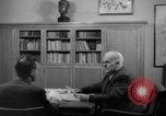 Standbild Wilhelm Pieck Berlin Deutschland, 1946, aus Sekunde 27 historischem Filmmaterial Videoclip 65675042636