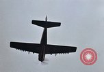 Standbild USA A-1 E Flugzeuge Vietnam, 1966, aus Sekunde 25 historischem Filmmaterial Videoclip 65675042657