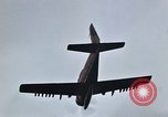 Standbild USA A-1 E Flugzeuge Vietnam, 1966, aus Sekunde 32 historischem Filmmaterial Videoclip 65675042657